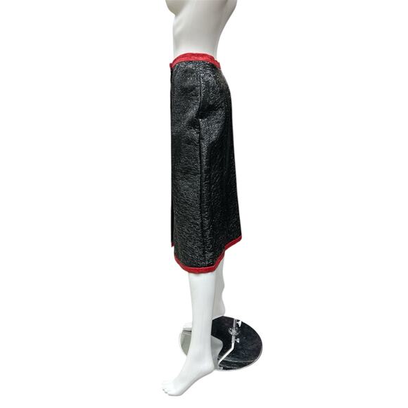 VTG Skirt Women’s Size S Midi Structured Fabric Black With Red Buttons And Trim - Picture 2 of 3